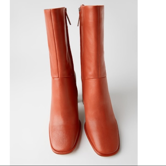 Leather heeled ankle boots - Picture 3 of 12